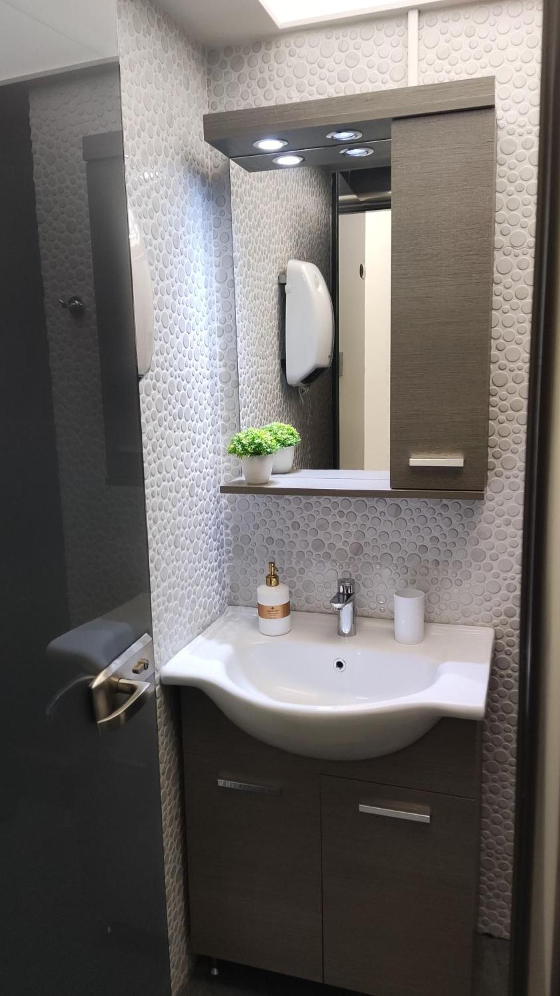 Ermou Downtown Suites By Athens Urban Retreat ภายนอก รูปภาพ