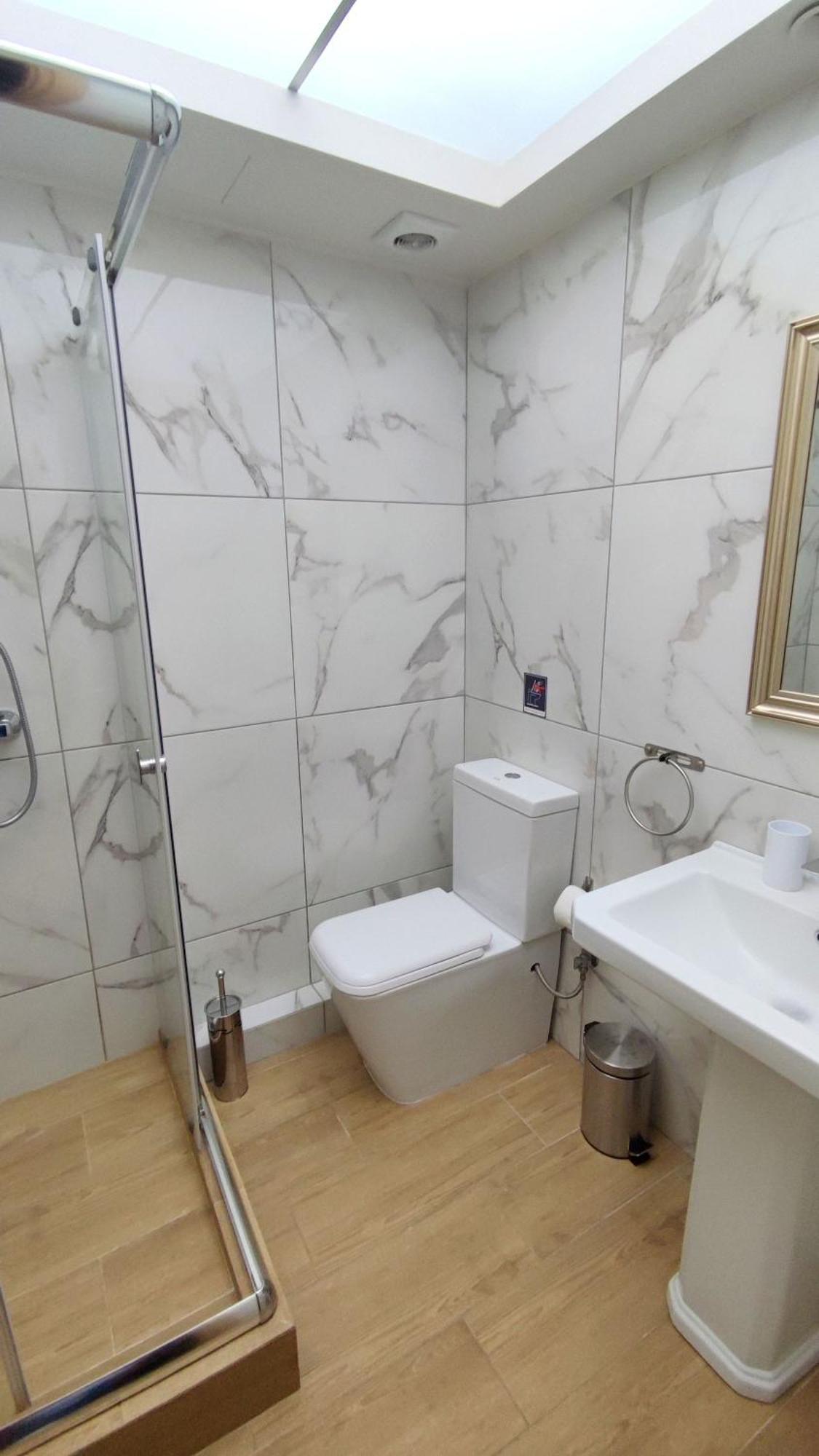 Ermou Downtown Suites By Athens Urban Retreat ภายนอก รูปภาพ
