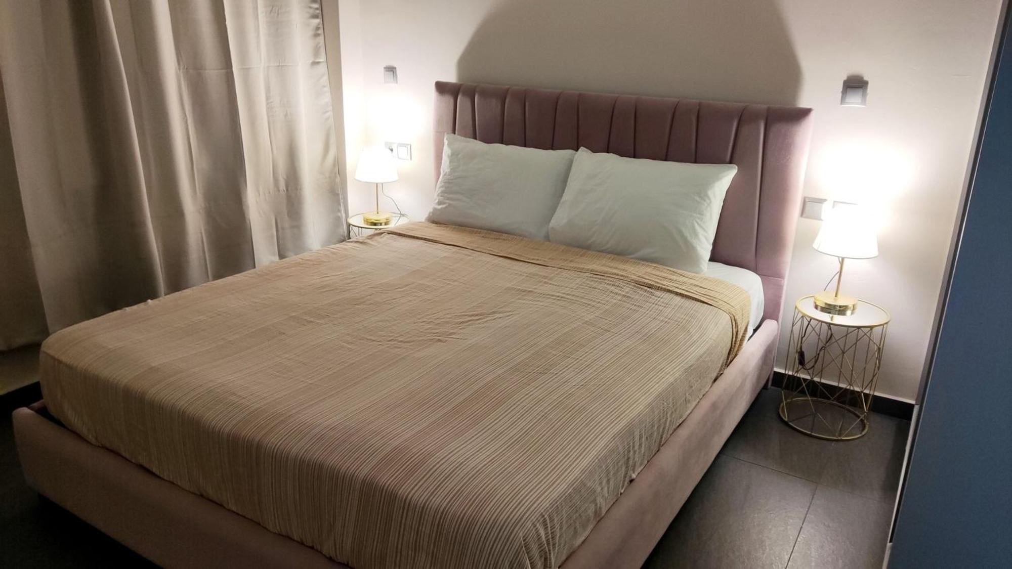 Ermou Downtown Suites By Athens Urban Retreat ภายนอก รูปภาพ